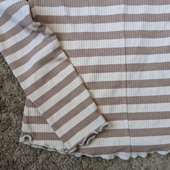 Lovers + Friends Henley Top - Picture 6 of 8